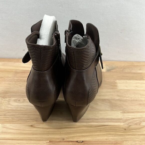 BareTraps Lane Ankle Booties- Brown- Size 10- NWOB - Picture 3 of 7